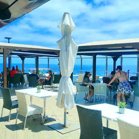 El Nautico Suites, The Beachfront Paradise 아파트