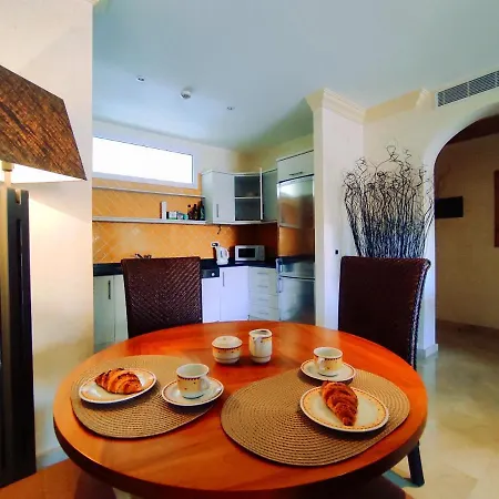 El Nautico Suites, The Beachfront Paradise 산미겔데아보나